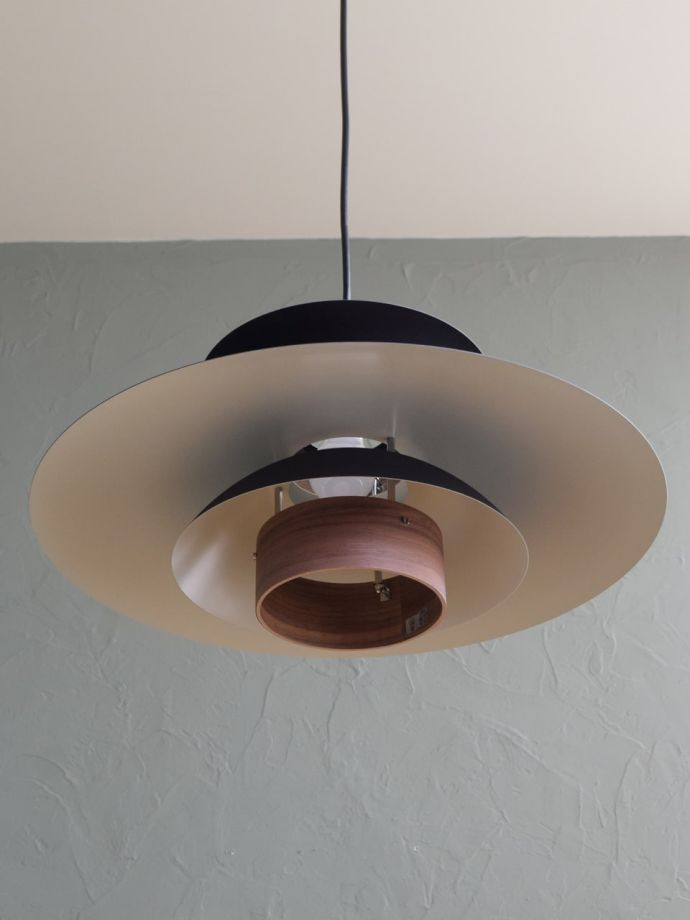 ビンテージ風のシェード