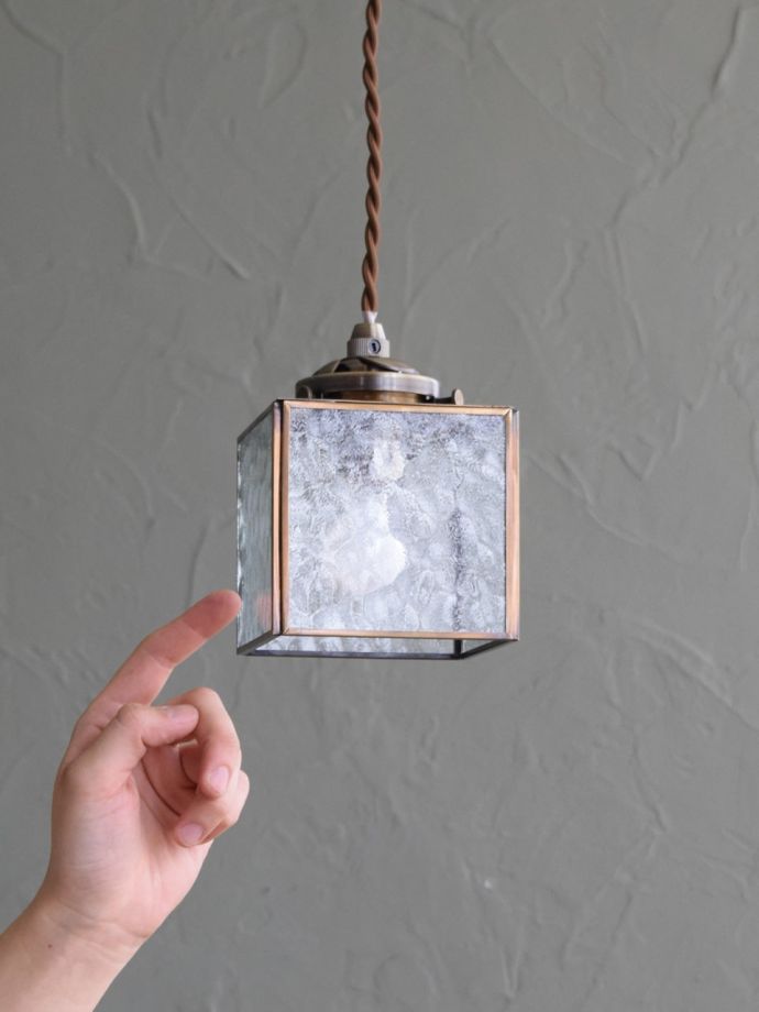 ステンドグラスのおしゃれなシェード