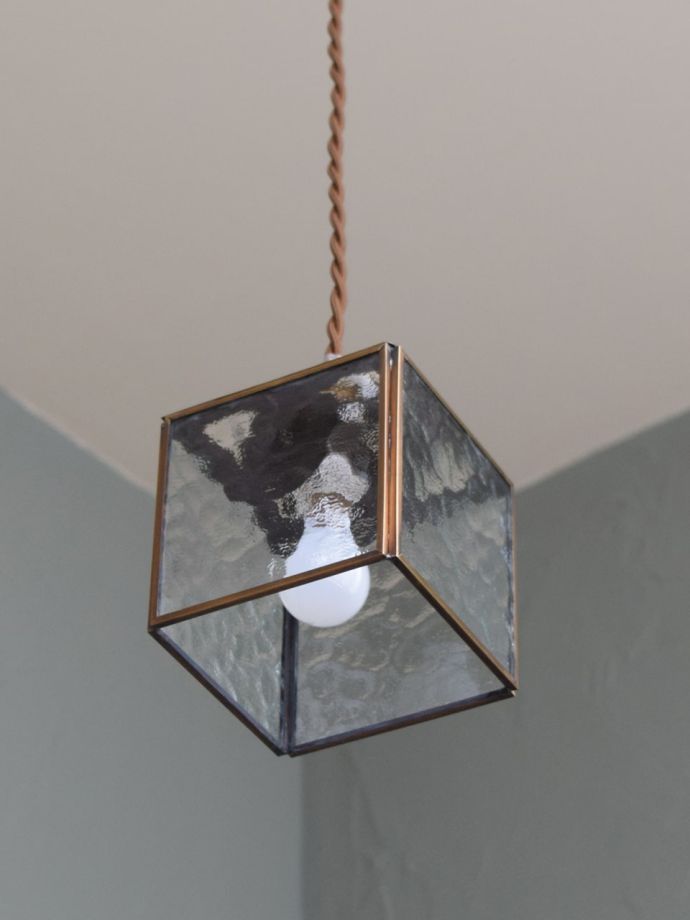 可愛いキューブ型のシェード