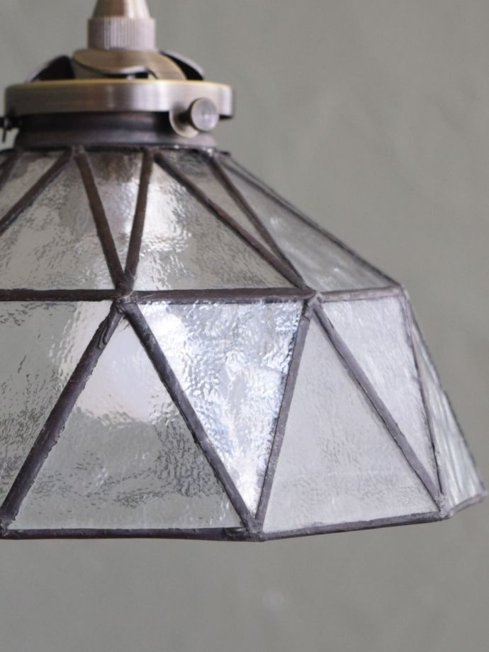 ステンドグラスのシェード