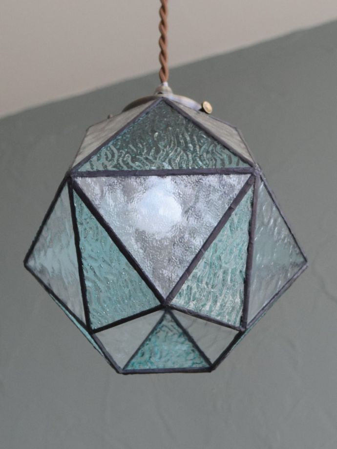 レトロ調のガラスシェード