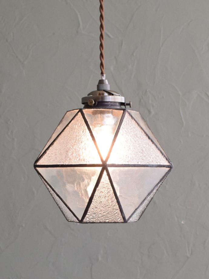 ステンドグラスのペンダントライト