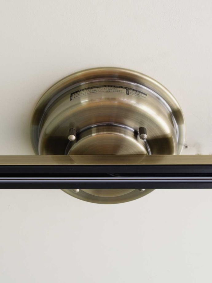 ダクトレールの取り付け部分