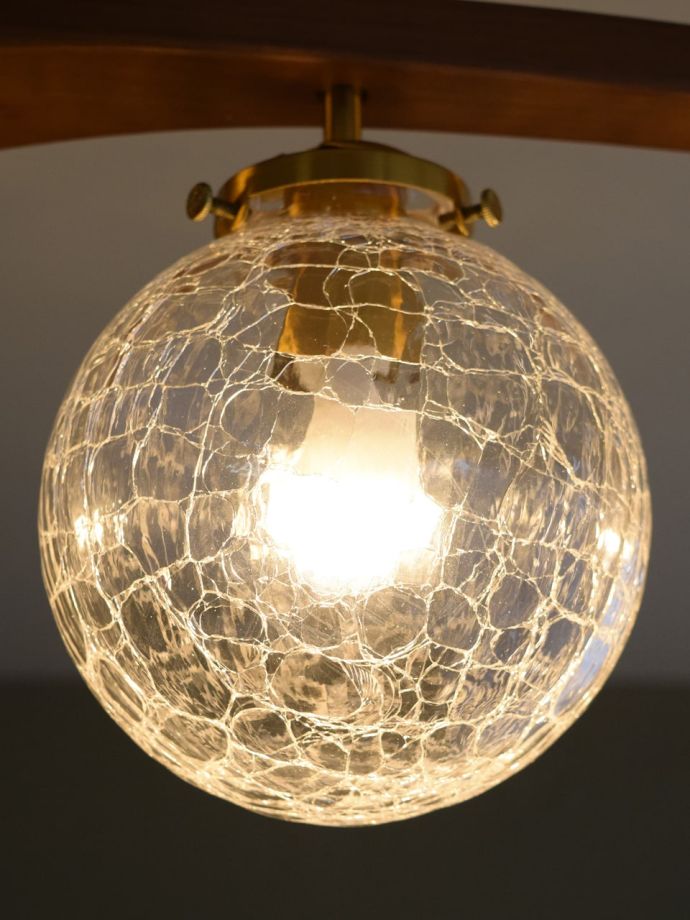 点灯後のガラスシェード