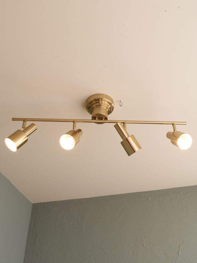 下向きのシーリングランプ