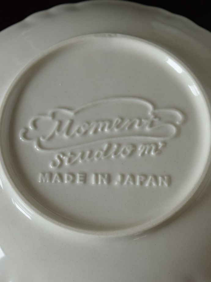 スタジオエムのバックスタンプ