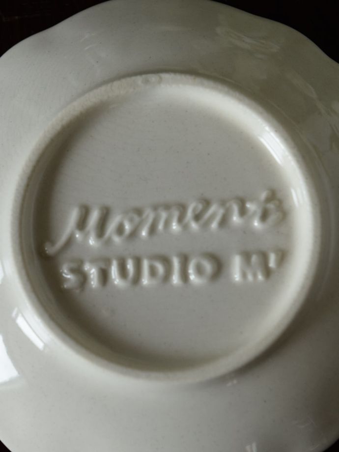 スタジオエムのバックスタンプ