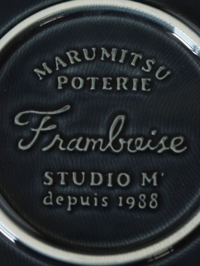 スタジオエムのバックスタンプ