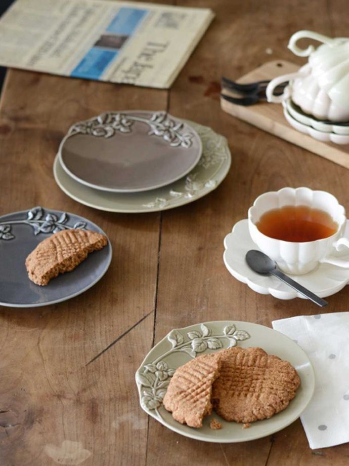 フランスアンティーク調のプレート