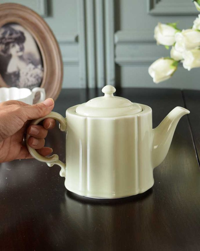 studio m'のティーポット