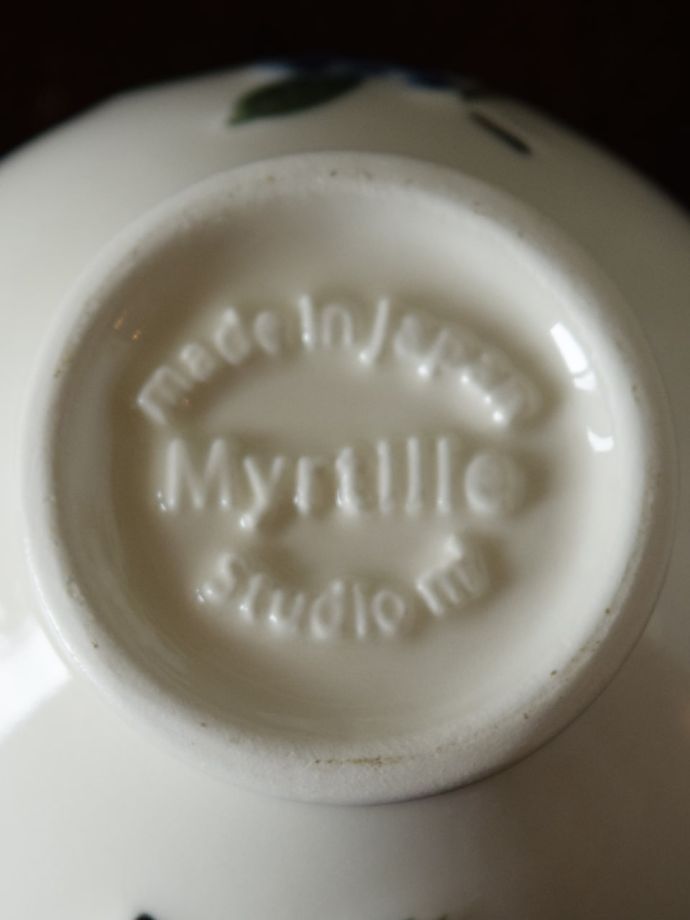 スタジオエムのバックスタンプ