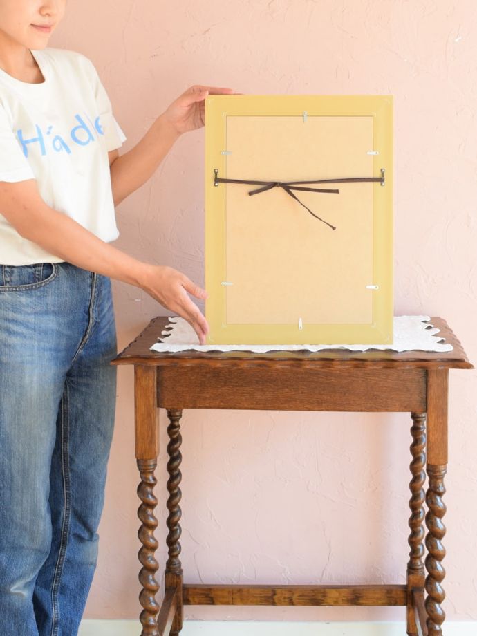 アートパネルの後ろ