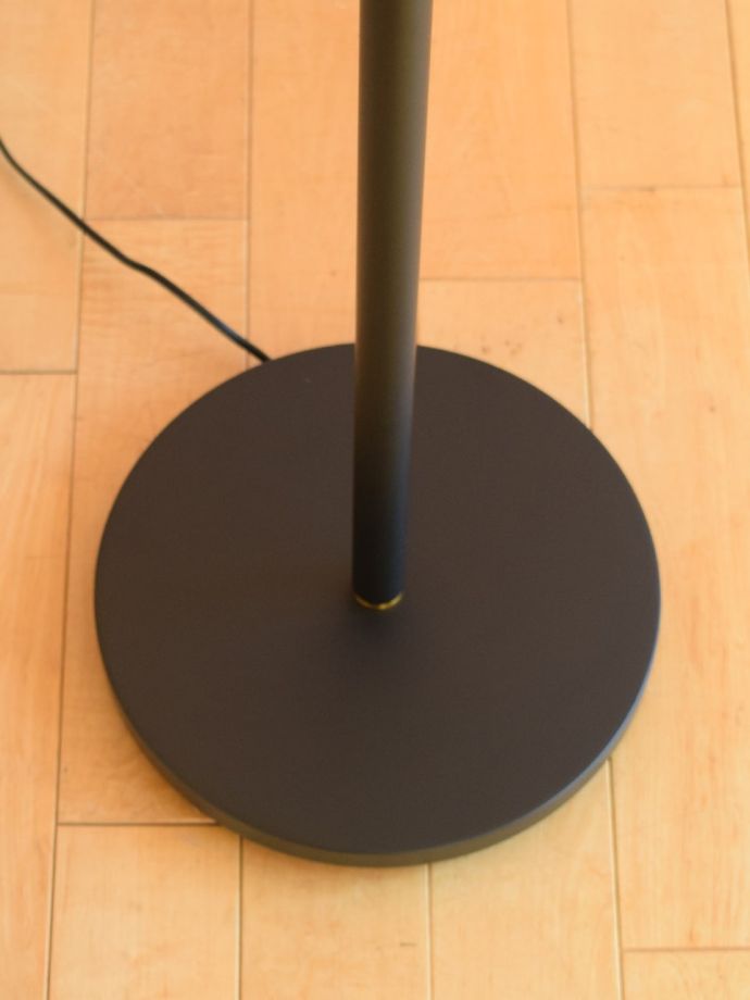 フロアランプの土台