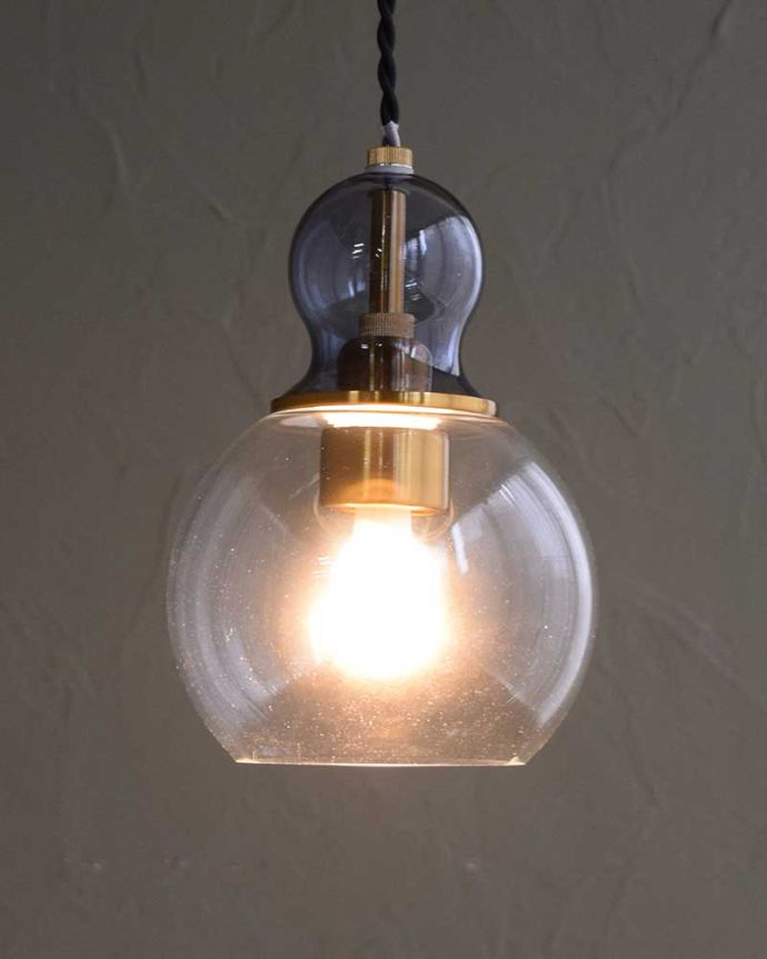 おしゃれな2色のガラスシェード