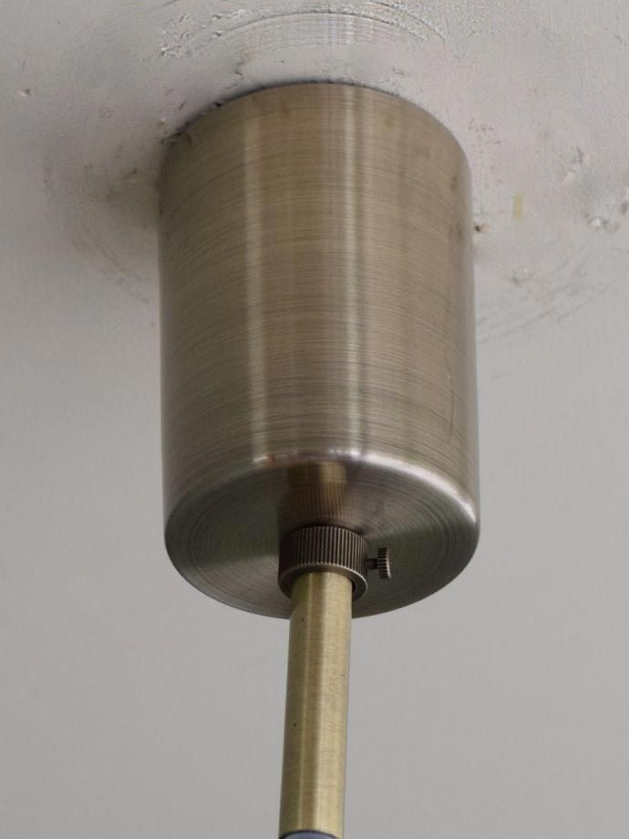 シャンデリアの取り付け部分