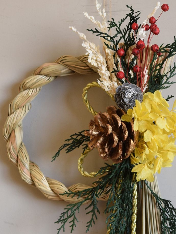 おしゃれなしめ縄のリース