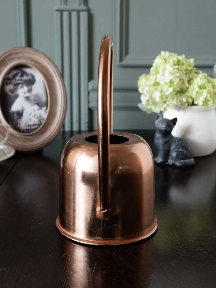 アンティーク調の可愛いジョーロ