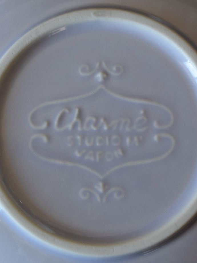 スタジオエムのバックスタンプ