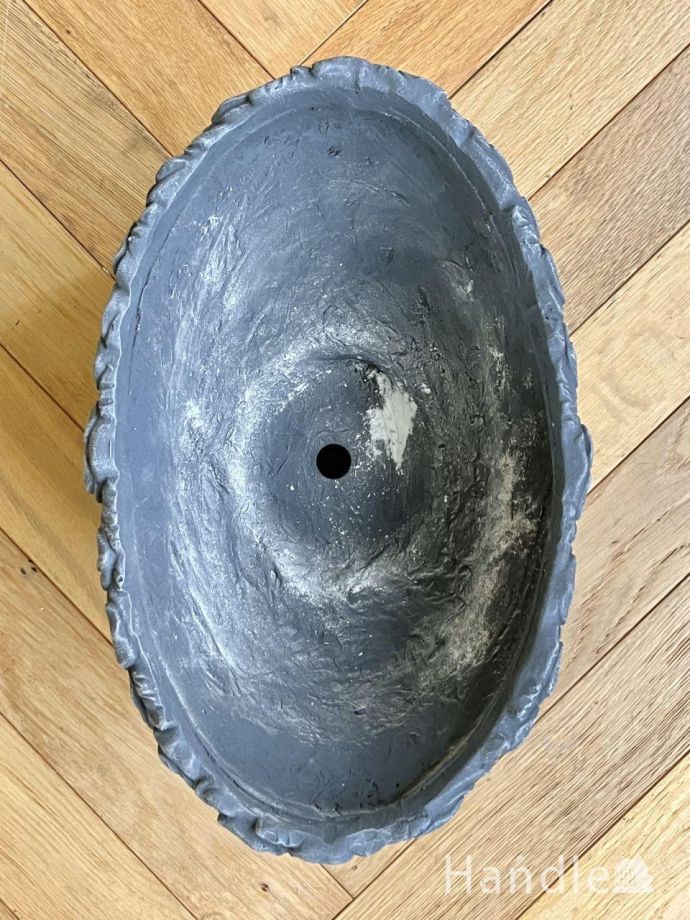 アンティーク調のプランター