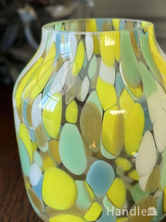 イエロー✕グリーンのマーブルガラスが可愛い、おしゃれなフラワー