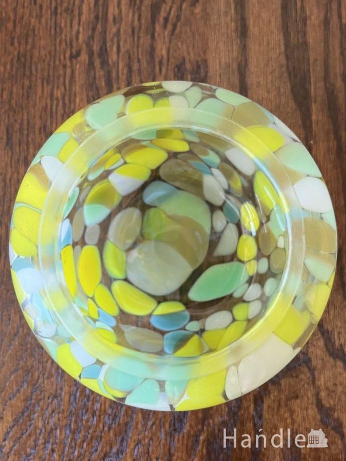 イエロー✕グリーンのマーブルガラスが可愛い、おしゃれなフラワー