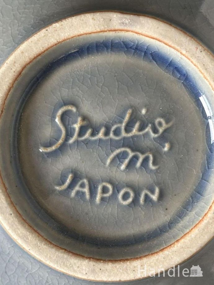 スタジオエムのバックスタンプ