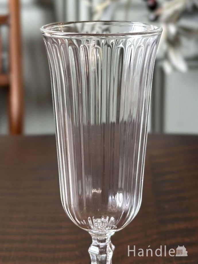 おしゃれな脚付きグラス