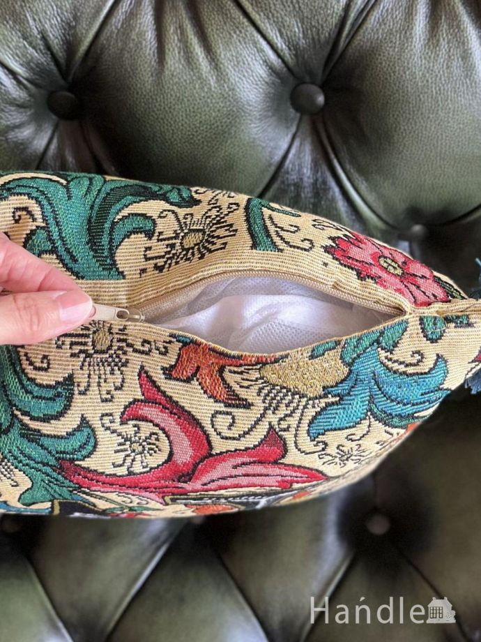 カバーとクッションのセットです