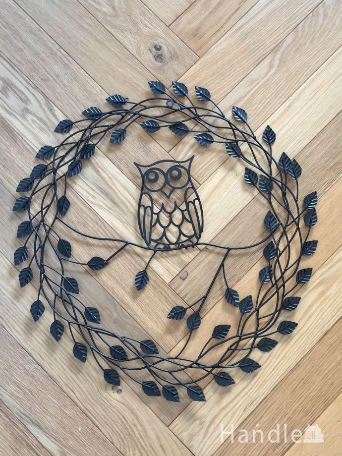 ウォールアクセサリーの後ろ側