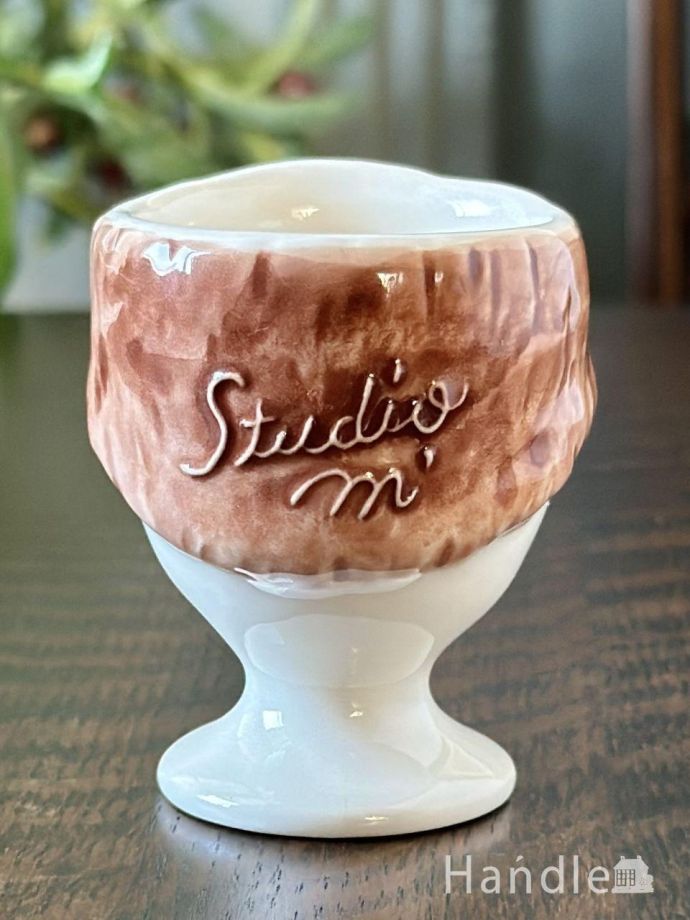 スタジオエムのバックスタンプ