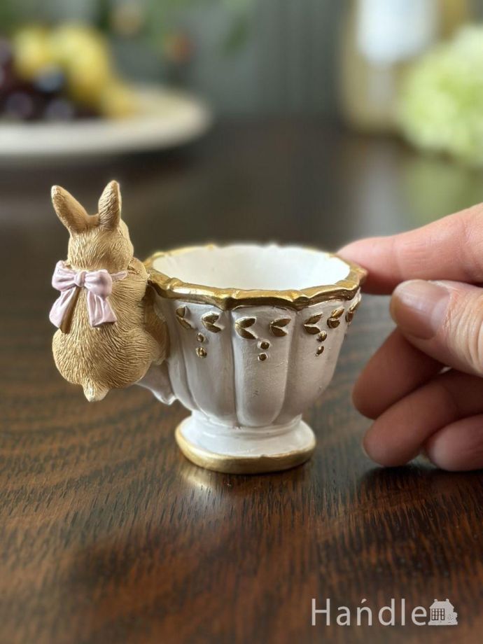 後ろ姿も可愛いインテリア雑貨