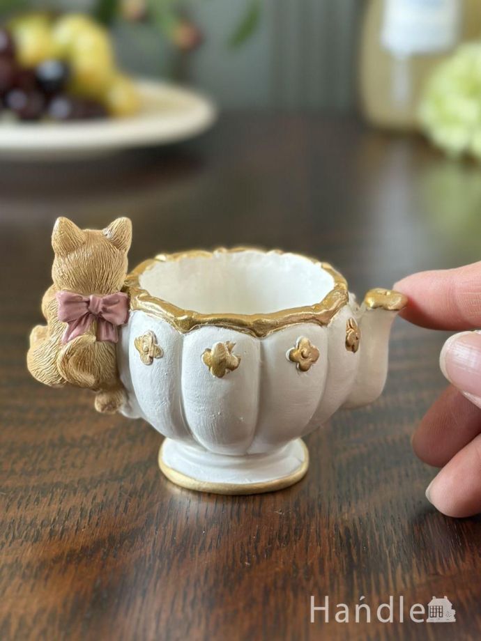 後ろ姿も可愛いインテリア雑貨