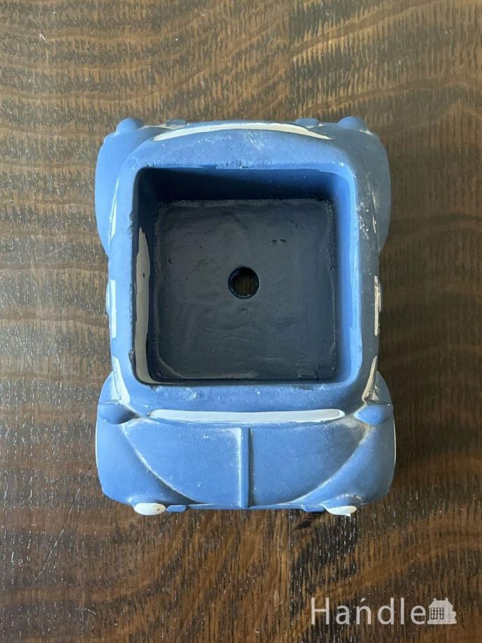 アンティーク調のプランター