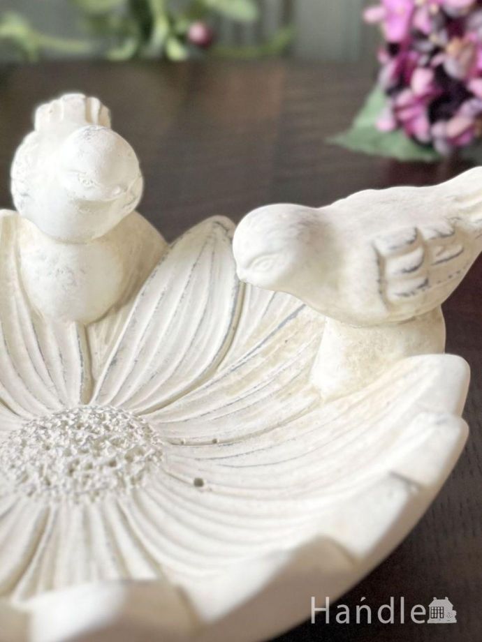 アンティーク調のトレイ