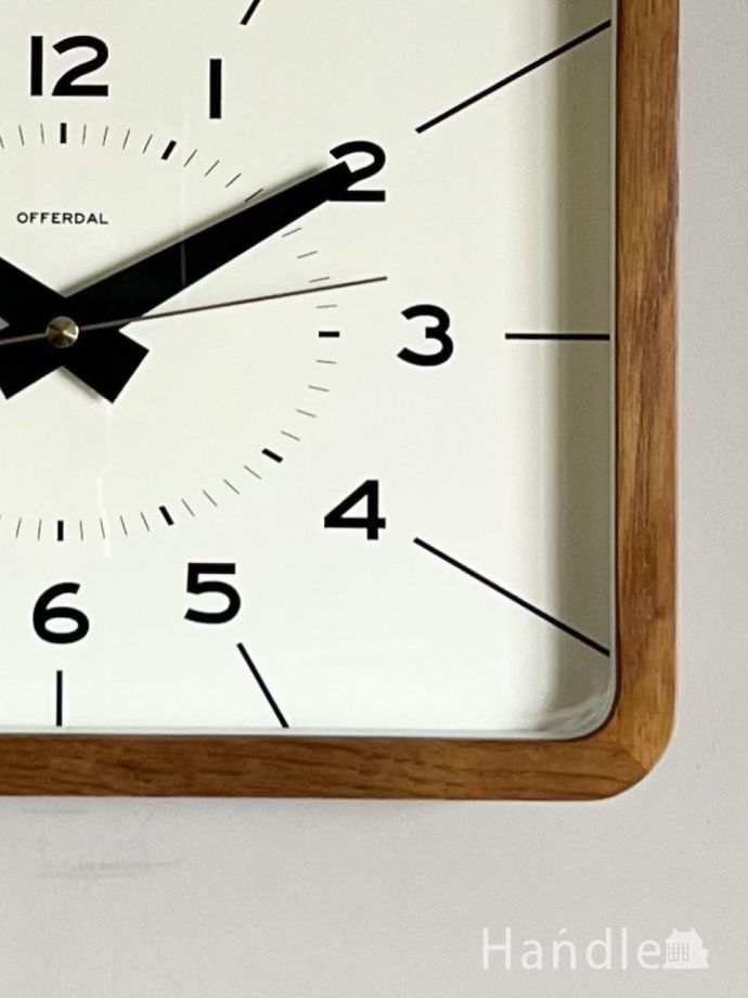 アンティーク調の掛け時計