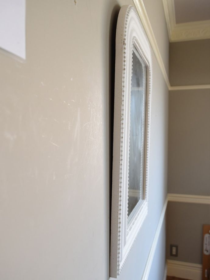 ウォールミラーの側面