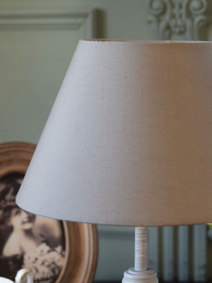 テーブルランプのオシャレなシェード