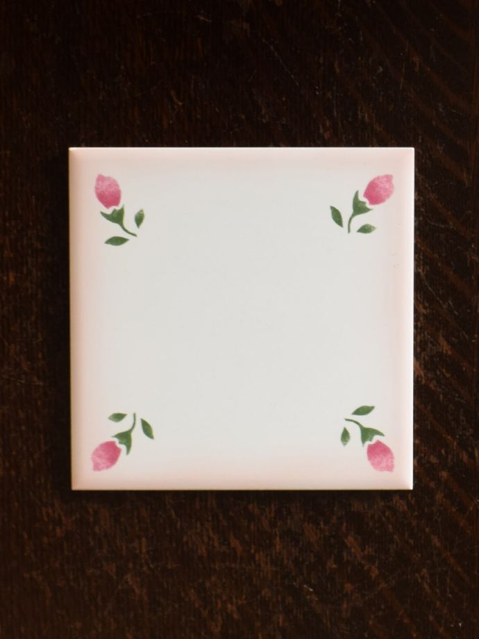 アンティーク調のタイル