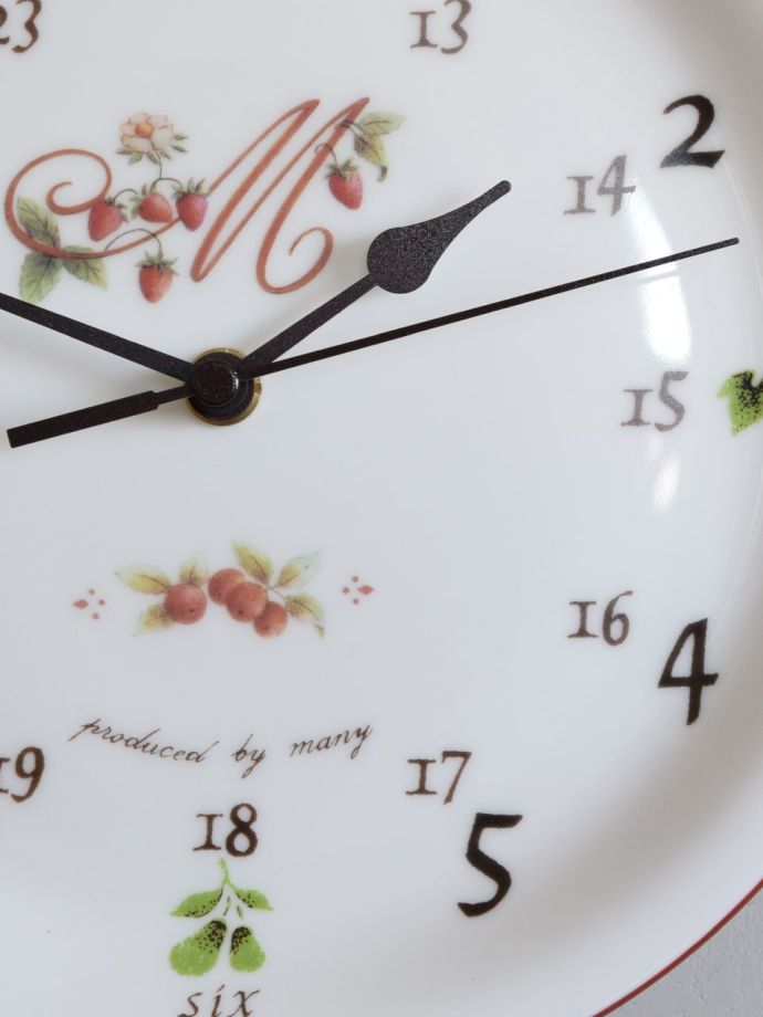 アンティーク調の掛け時計