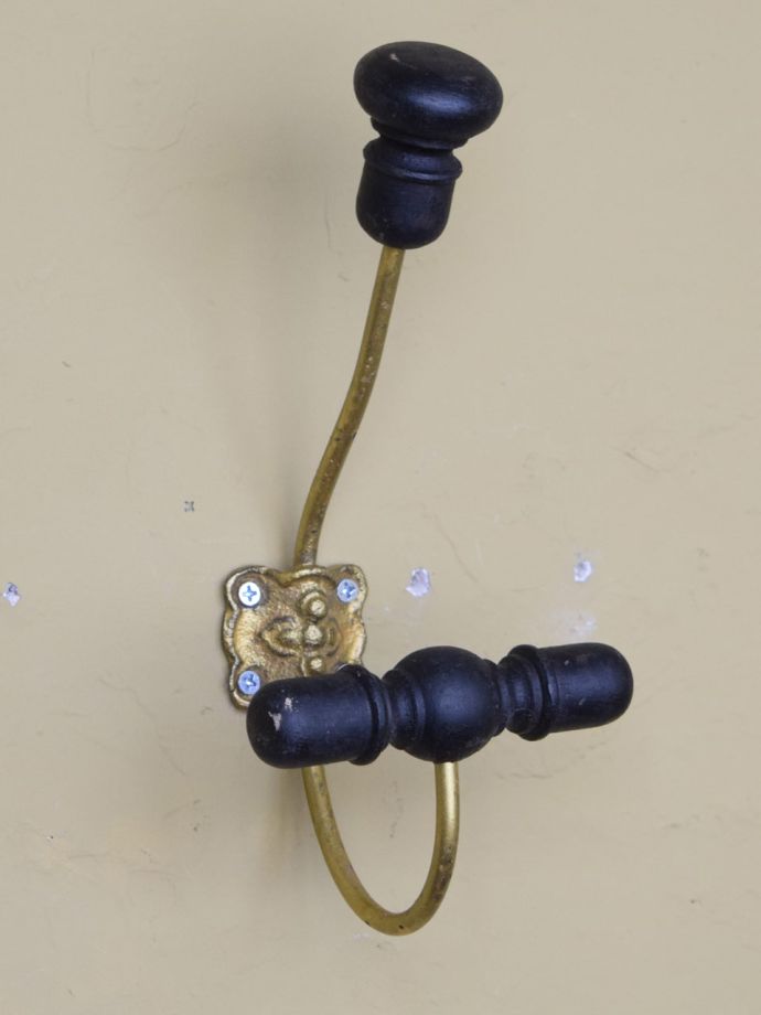 壁に付けるおしゃれなフック