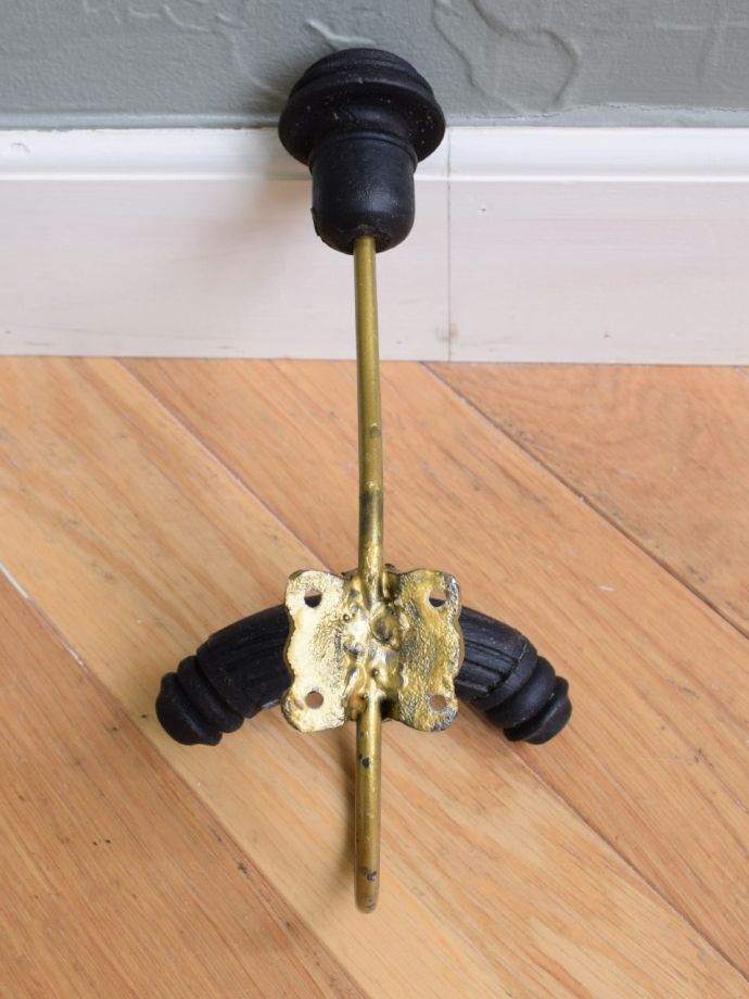 ウォールフックの後ろ側