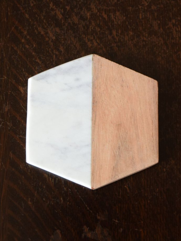 大理石のおしゃれなコースター