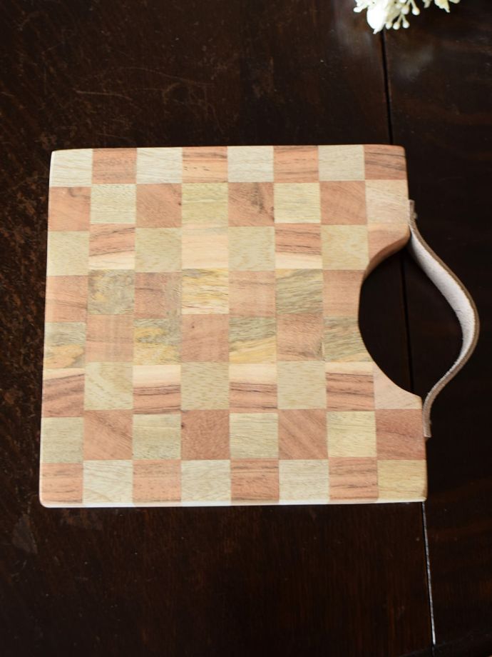 木製のカッティングボード