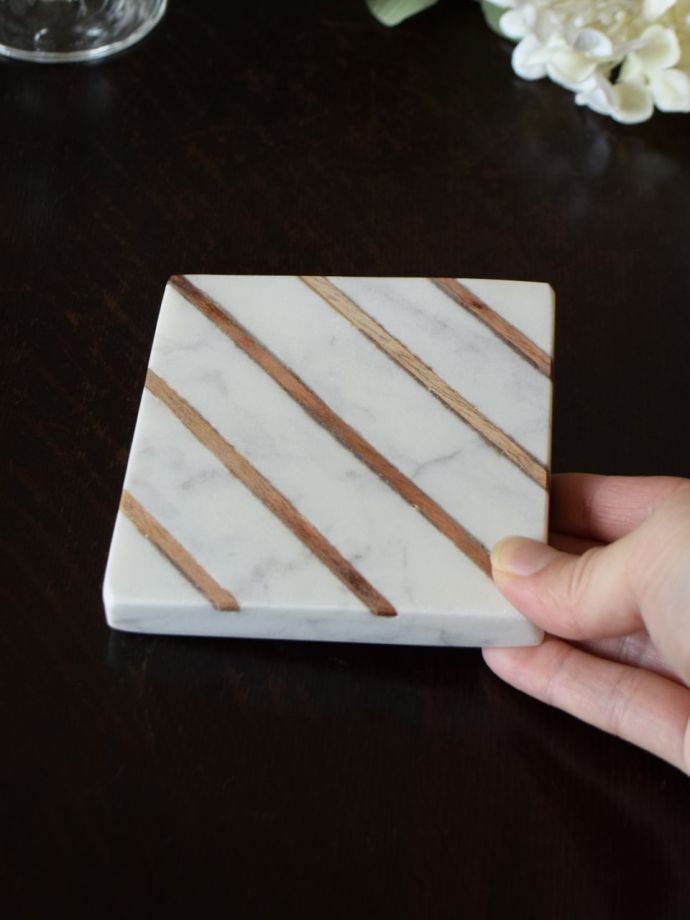 スクエア形のコースター