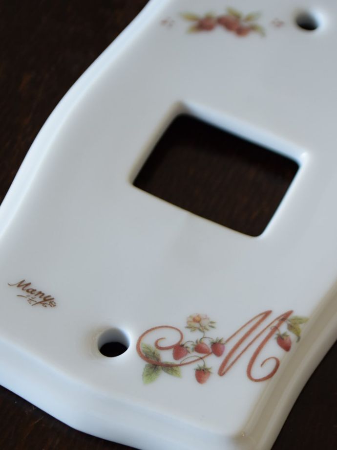 おしゃれな陶器製のスイッチカバー