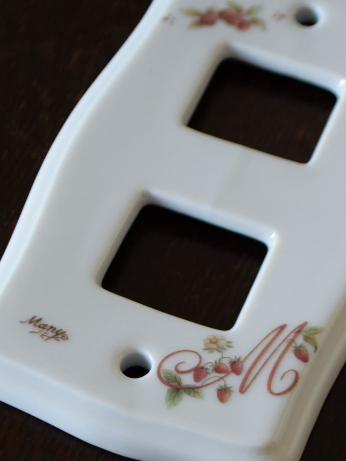 おしゃれな陶器製のスイッチカバー