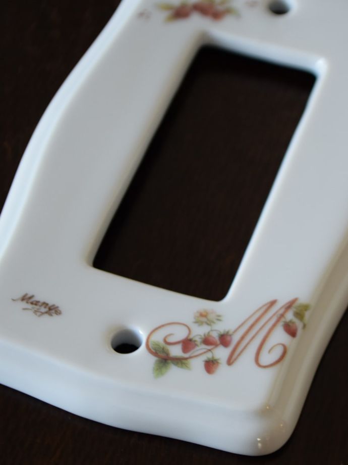 おしゃれな陶器製のスイッチカバー