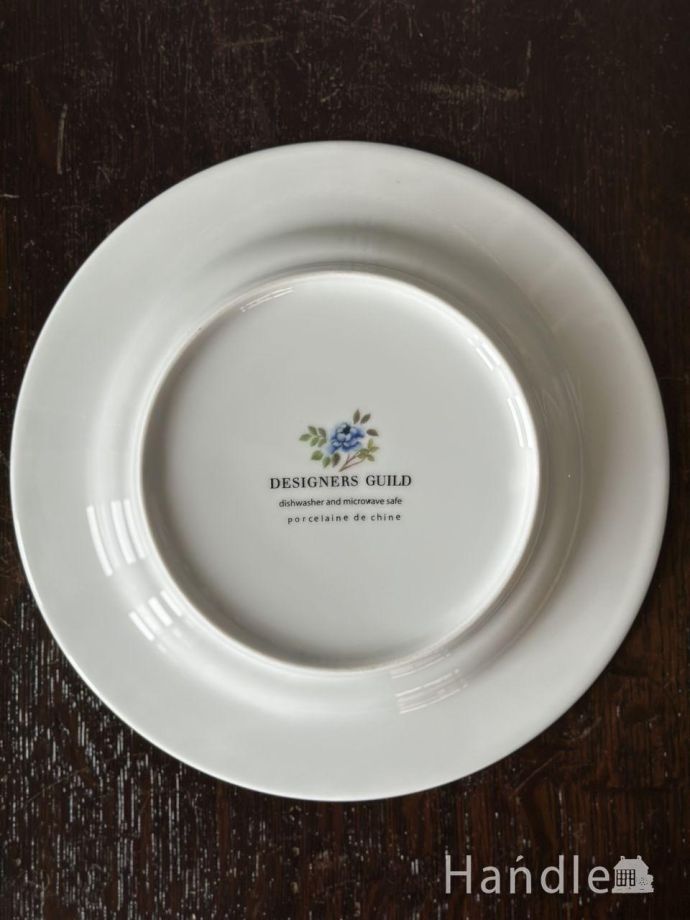 プレートの後ろ