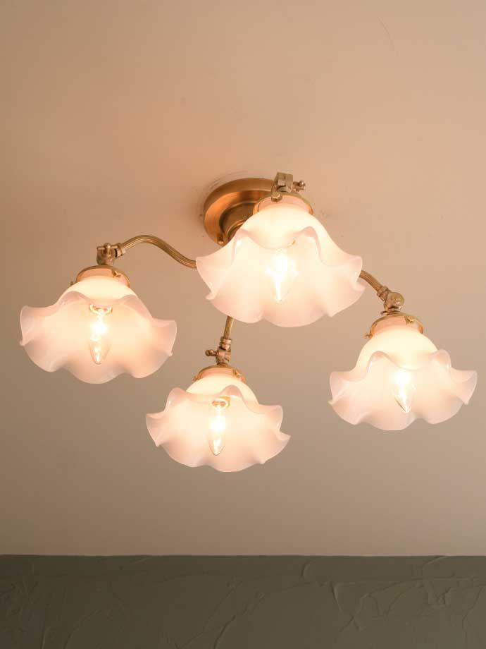 アンティーク風のシーリング照明