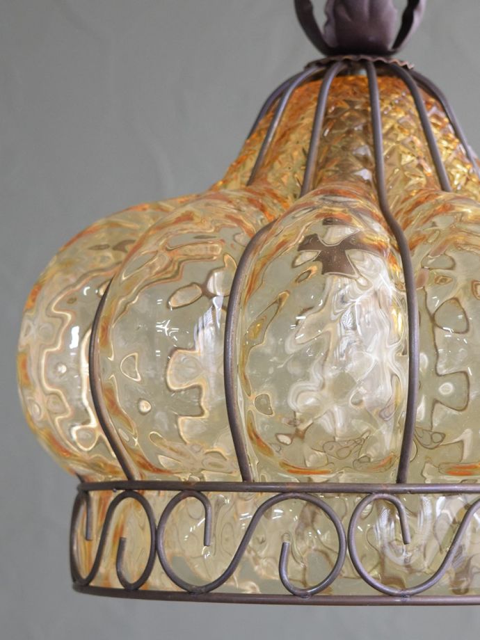 ヴェべチアンガラスのシェード